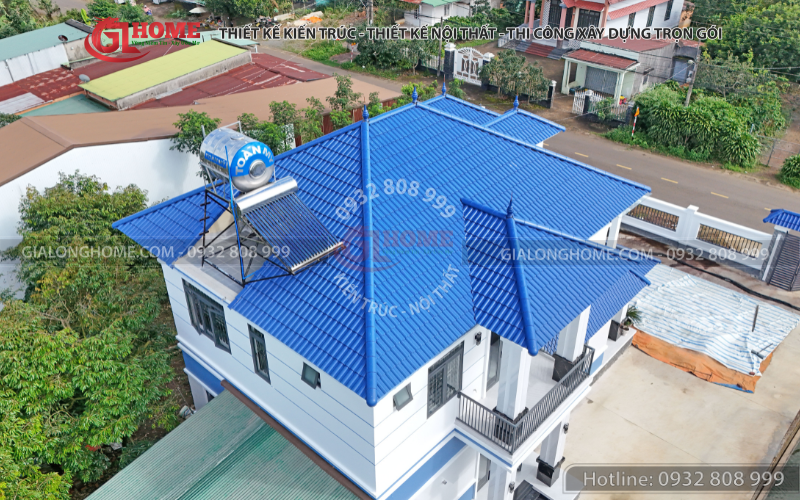 Nhà 2 tầng mái Nhật