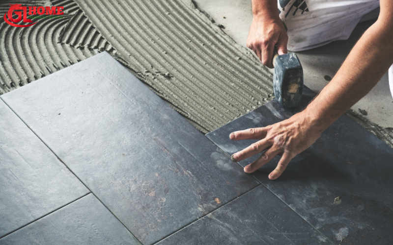 Cán nền trước khi ốp gạch